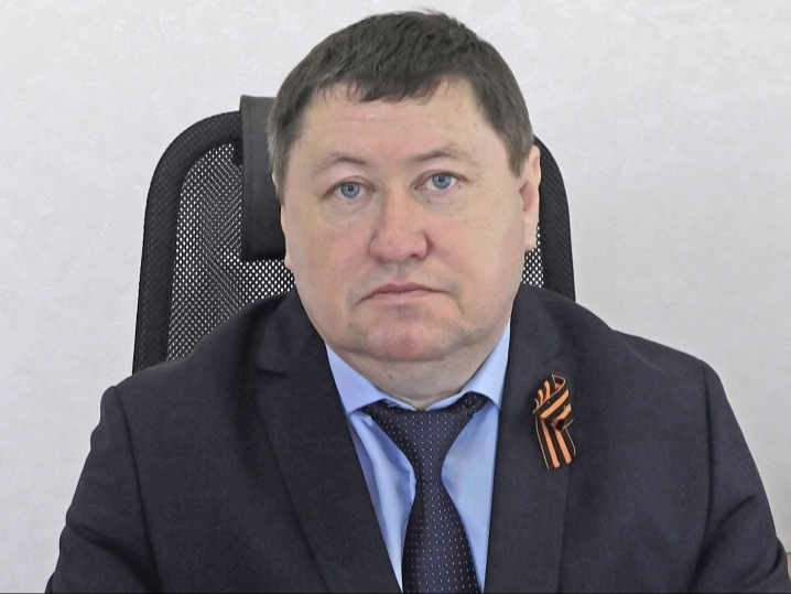 С праздником Весны и Труда!.