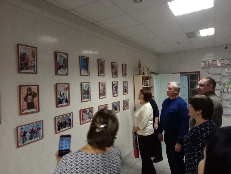 Фотовыставка «Наш выбор, наше будущее, наша победа!». Фотовыставка «Наш выбор, наше будущее, наша победа!».