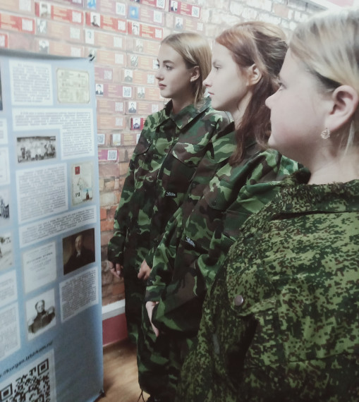 В Лебяжьевском краеведческом музее работает областная передвижная выставка «История выборов в Зауралье».